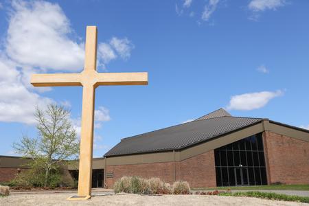 Golden cross in front of Union's Penick Academic Complex. - Photo by Scott Lancaster