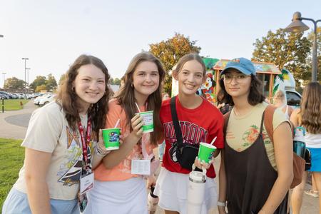 New Bulldogs enjoy fellowship at SACFest during Welcome Week. - Photo by Abigail Aspinwall