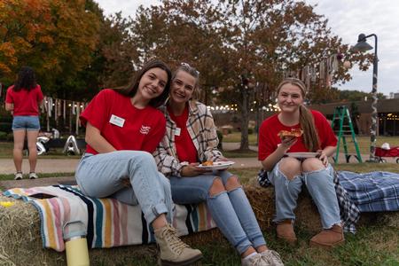 10/25/24 - Members of SAC eat pizza and hang out at Hullabaloo during Homecoming week. - Lauren Steed