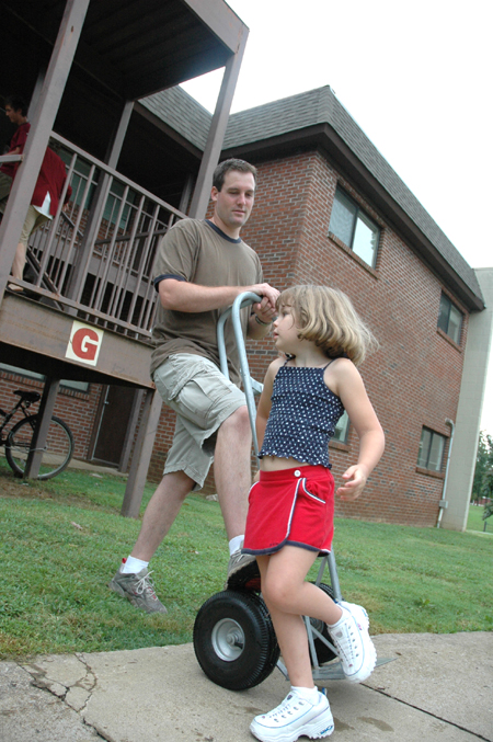 Volunteers from First Baptist were on campus to offer a helping hand during Freshman Move-in Day. - Photo by Kristen Nicole Sayres