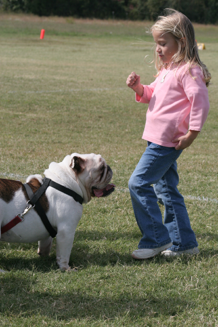 A future Unionite interacts with Buster during Family Weekend. - Photo by Kyle Kurlick