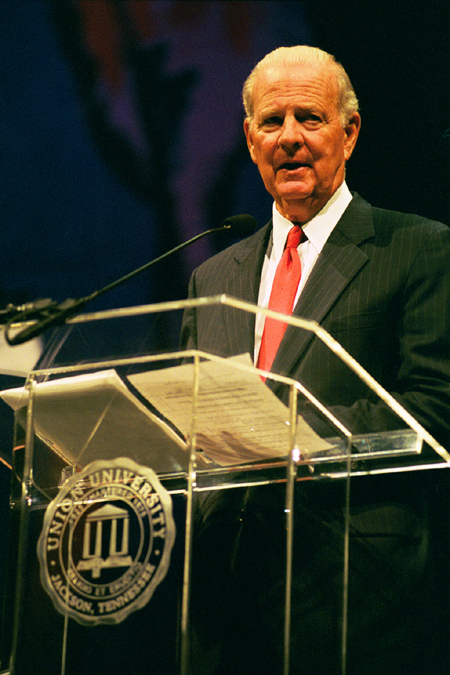 Former White House chief of staff James Baker speaks at the university's Sixth Annual Scholarship Banquet. - Photo by Jim Veneman