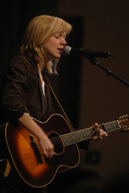 Recording artist Sandra McCracken performed in chapel during Homecoming week. - Photo by Kristen Nicole Sayres
