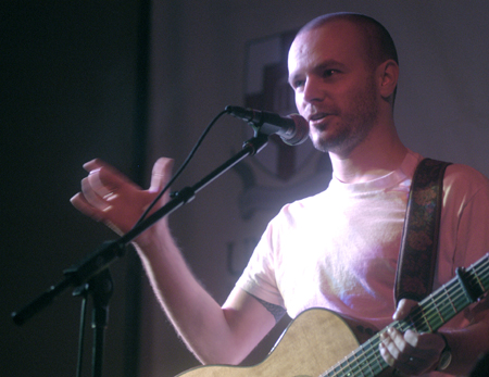 Derek Webb performs at the Homecoming Coffeehouse. - Photo by Stephanny Rodriguez