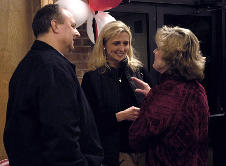 (L to R) Ron Barry, former Lady Bulldog Kim Roberts deMarigny ('91), and Jane Barry enjoy conversation during a reunion at Homecoming 2006. - Photo by Stephanny Rodriguez