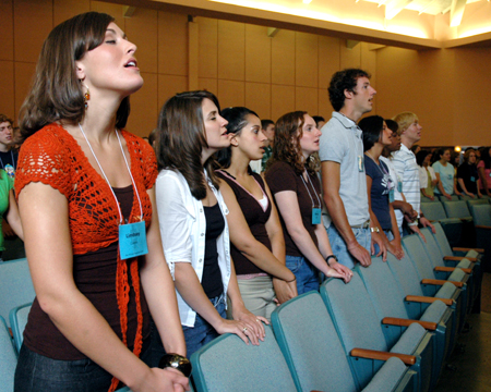 New students worshipped in the chapel during New Student Orientation. - Photo by Kristen Nicole Sayres