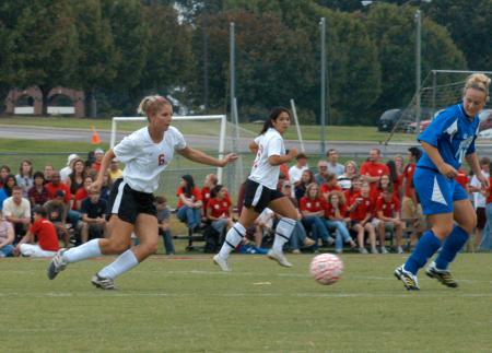Bulldog junior Lauren Williams (6) chases down a loose ball. - Photo by Steven Aldridge