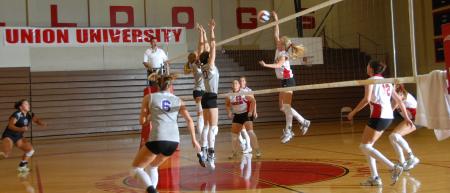 The Lady Bulldogs in action. - Photo by Morris Abernathy