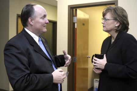 Provost Carla Sanderson welcomes Jerry Tidwell to Union during a reception held after chapel outside the President's Office. - Photo by Stephanie Schroeder