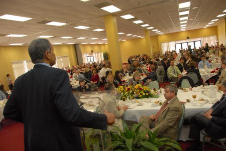 A large crowd from the Jackson community attended the ninth annual Union Forum to hear Juan Williams, author and National Public Radio correspondent. - Photo by Morris Abernathy