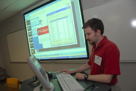 Senior Computer Science Major Ben Townsend presents at the 2007 Scholarship Symposium. - Photo by Morris Abernathy