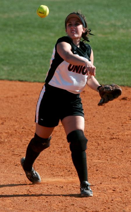 Second-base player Candice Cross makes a play against Crichton College. - Photo by Kyle Kurlick