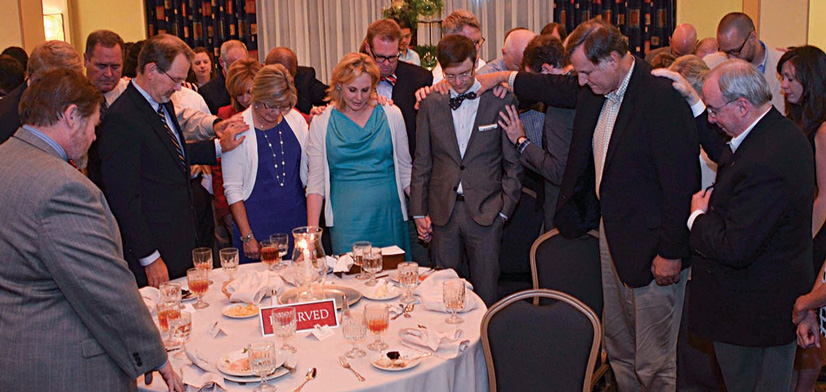 Union administration prays over the Thornburys
